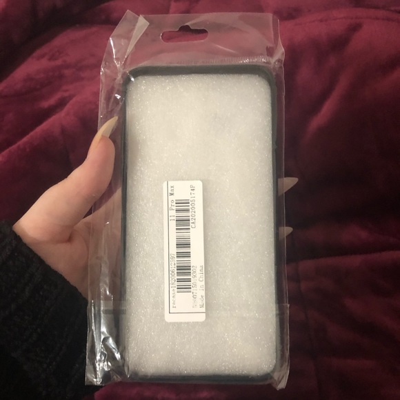 iphone 11 pro max case 🖤 - Picture 2 of 2